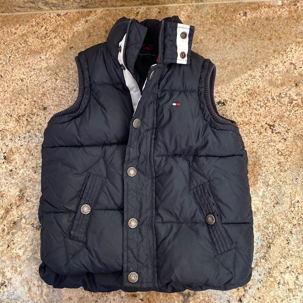 Timmy Hilfiger navy blue puffered vest 4 Y